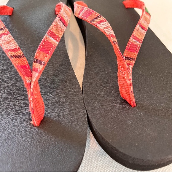 Sanuk Yoga Joy Coral Stripe Flip Flop Sandals Size 10 - Picture 8 of 10